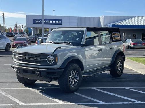 2022 Ford Bronco Base