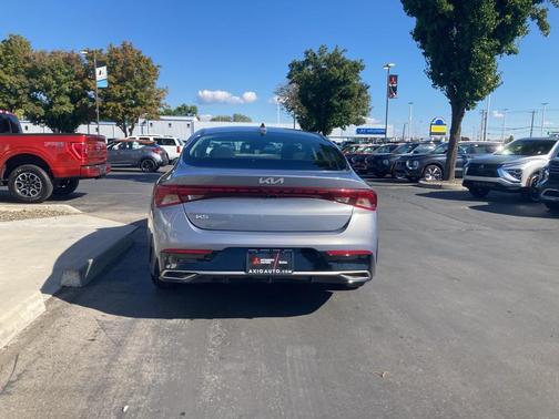2023 Kia K5 LXS