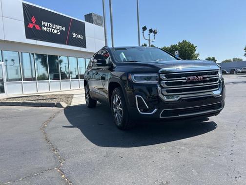 2023 GMC Acadia AWD SLT