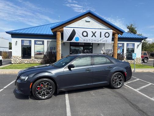 2018 Chrysler 300 S