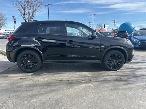 2024 Mitsubishi Outlander Sport 2.0 LE