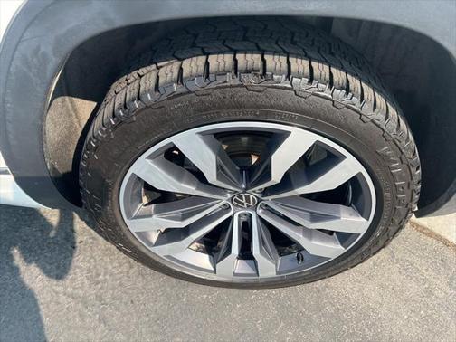 2022 Volkswagen Atlas 3.6L SEL Premium