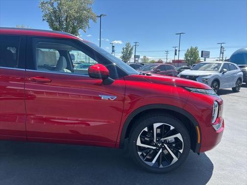 2025 Mitsubishi Outlander PHEV SEL
