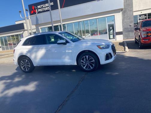 2023 Audi Q5 45 S line Premium Plus