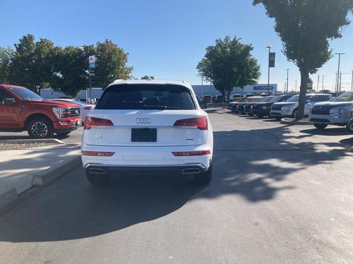 2023 Audi Q5 45 S line Premium Plus