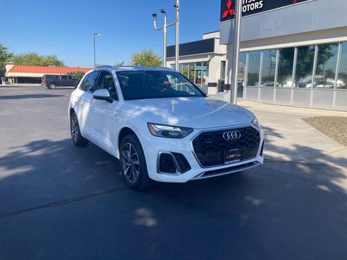 2023 Audi Q5 45 S line Premium Plus