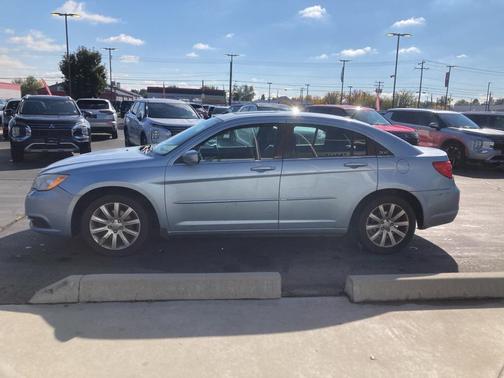 2012 Chrysler 200 Touring