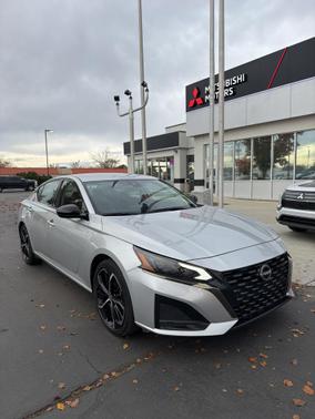 2024 Nissan Altima SR FWD