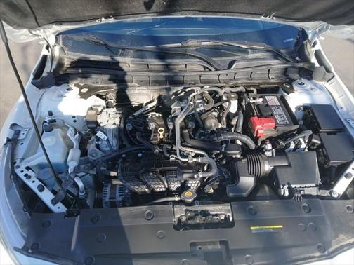 2022 Nissan Altima SR FWD