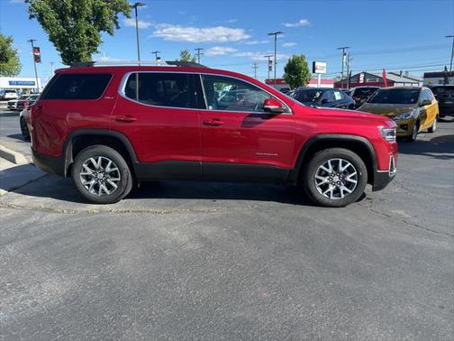 2023 GMC Acadia AWD SLT