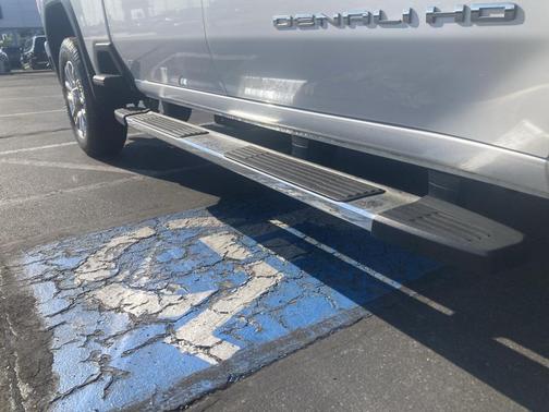 2022 GMC Sierra 2500 Denali