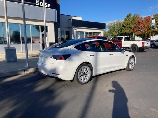 2022 Tesla Model 3 Standard Range