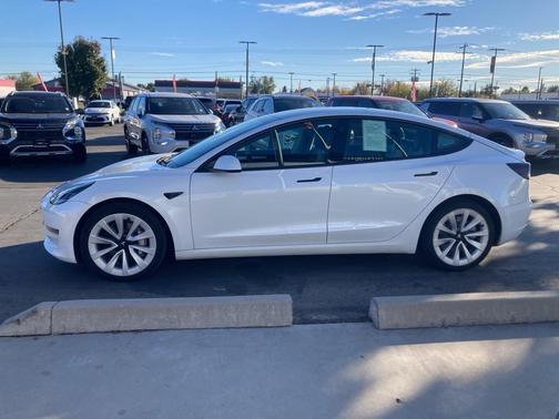 2022 Tesla Model 3 Standard Range