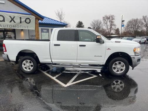 2023 RAM 2500 Big Horn Crew Cab 4x4 6'4' Box