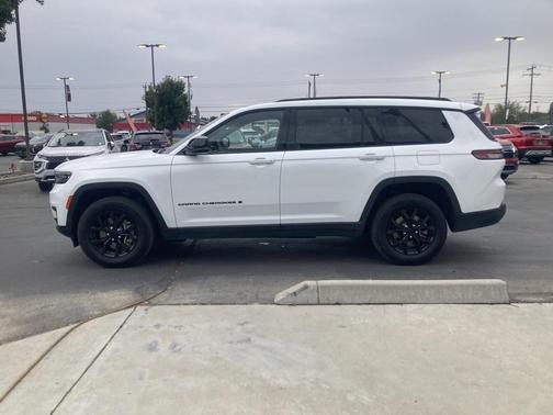 2024 Jeep Grand Cherokee L Altitude