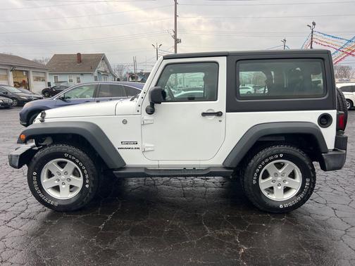 2016 Jeep Wrangler Sport