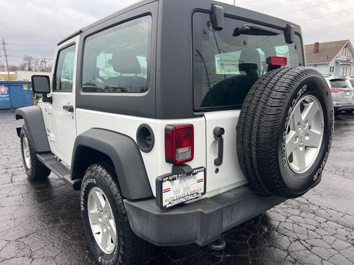 2016 Jeep Wrangler Sport