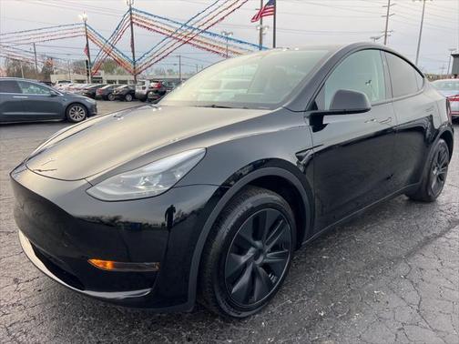 2024 Tesla Model Y LONG RANGE