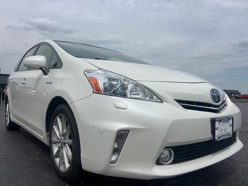 WHITE 2013 Toyota Prius v Two
