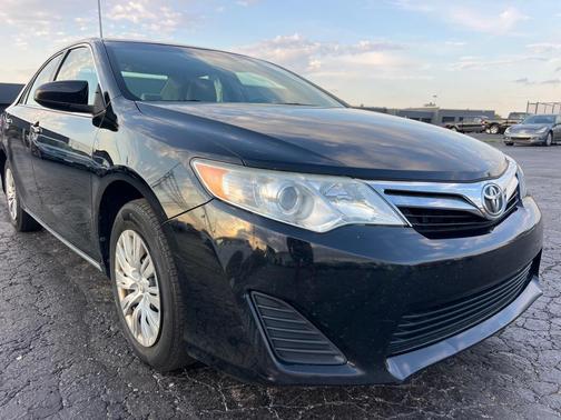 BLACK 2014 Toyota Camry L