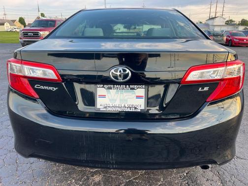 BLACK 2014 Toyota Camry L