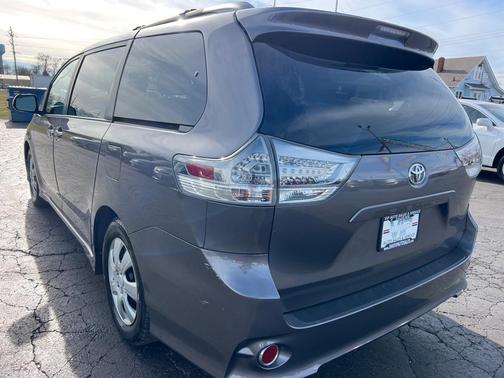 2015 Toyota Sienna SE Premium
