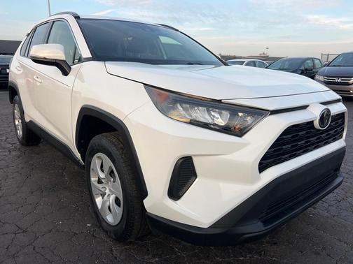 2019 Toyota RAV4 LE