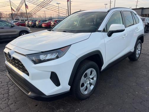 2019 Toyota RAV4 LE
