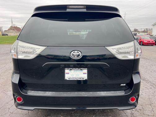 2015 Toyota Sienna SPORT