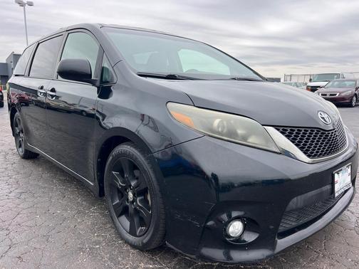 2015 Toyota Sienna SPORT
