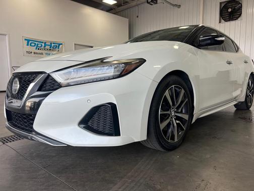 WHITE 2019 Nissan Maxima 3.5 SL