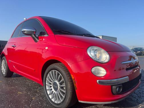 RED 2012 FIAT 500 Lounge