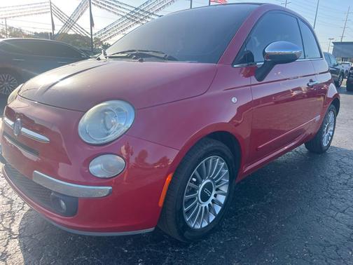 RED 2012 FIAT 500 Lounge