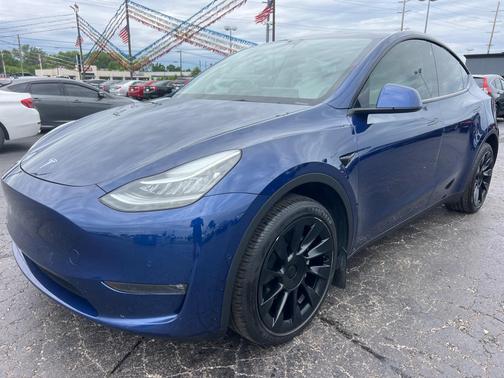 Deep Blue Metallic 2022 Tesla Model Y Long Range Dual Motor All-Wheel Drive