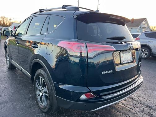 2018 Toyota RAV4 Adventure
