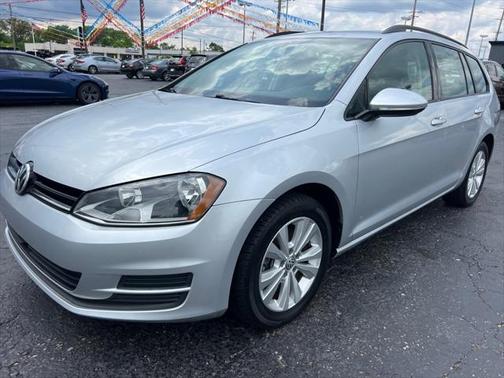 2017 Volkswagen Golf SportWagen TSI S