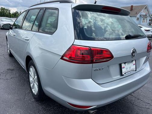 2017 Volkswagen Golf SportWagen TSI S