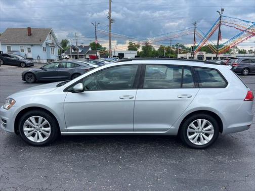 2017 Volkswagen Golf SportWagen TSI S