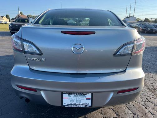2013 Mazda Mazda3 i SV