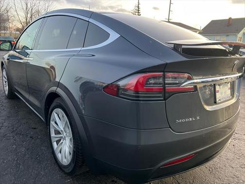 2017 Tesla Model X LONG RANGE
