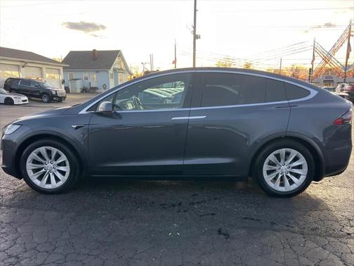 2017 Tesla Model X LONG RANGE