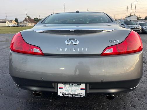 2011 INFINITI G37x Base