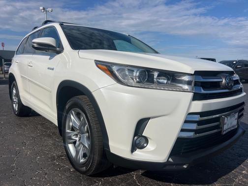 WHITE 2017 Toyota Highlander Hybrid Limited