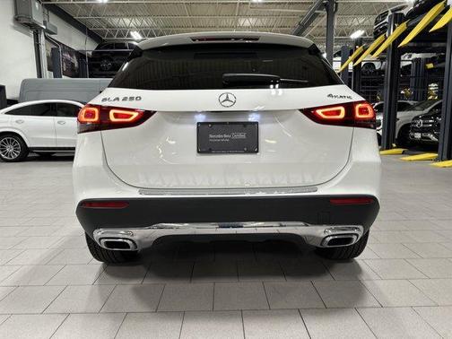 Polar White 2023 Mercedes-Benz GLA 250 Base 4MATIC