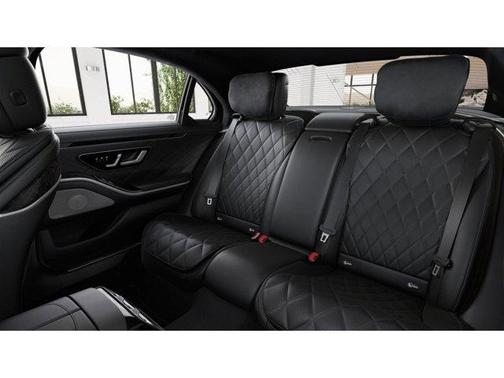 MANUFAKTUR Moonlight White Metallic 2026 Mercedes-Benz S-Class Base