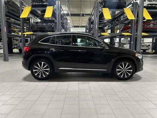 2022 Mercedes-Benz GLA 250 Base 4MATIC