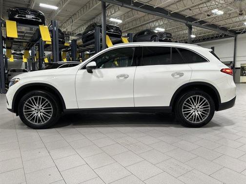 Polar White 2023 Mercedes-Benz GLC 300 Base 4MATIC