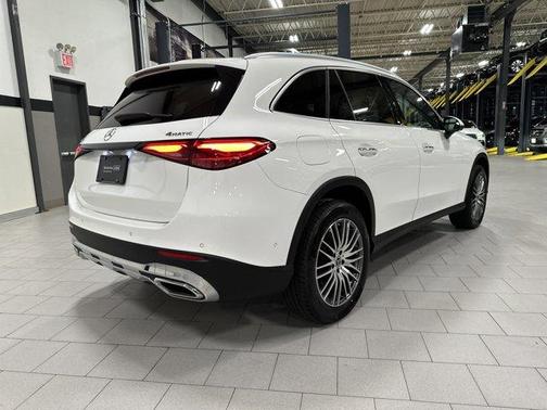Polar White 2023 Mercedes-Benz GLC 300 Base 4MATIC