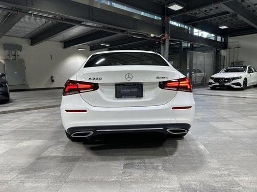 2022 Mercedes-Benz A-Class A 220 4MATIC