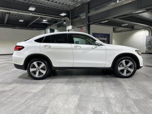 2022 Mercedes-Benz GLC 300 4MATIC Coupe